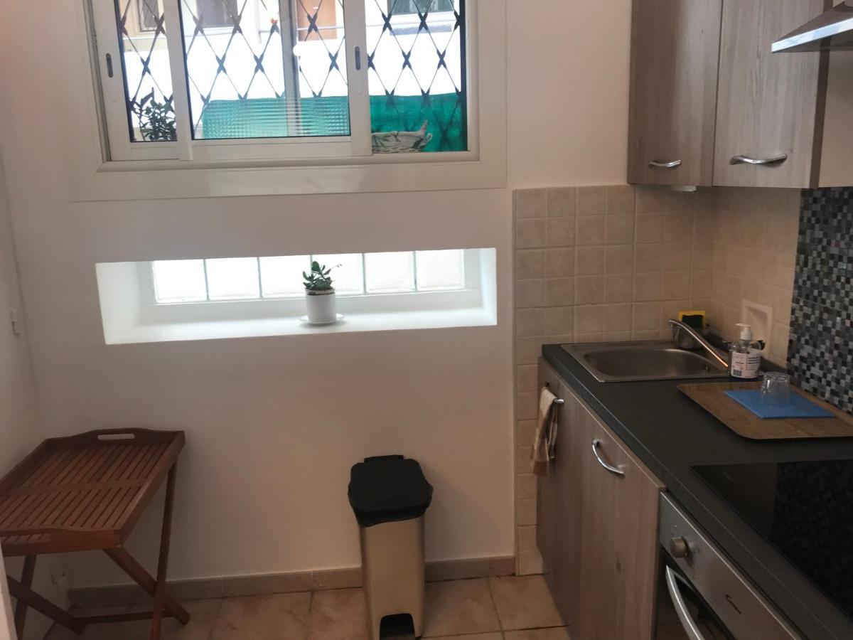 Appartement Centre T2 Derrière Martinez 3' à Pied